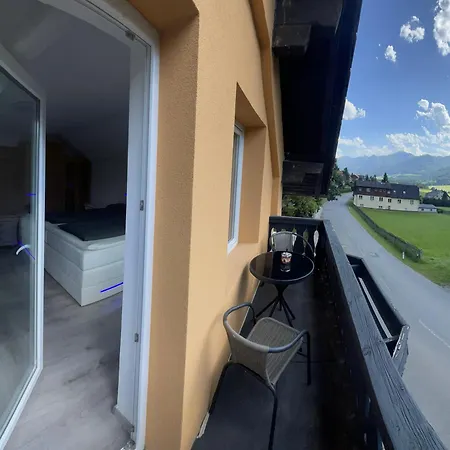 Gruener Exklusiv 아파트 *