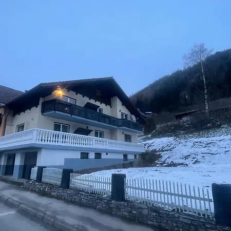 아파트 Gruener Exklusiv *